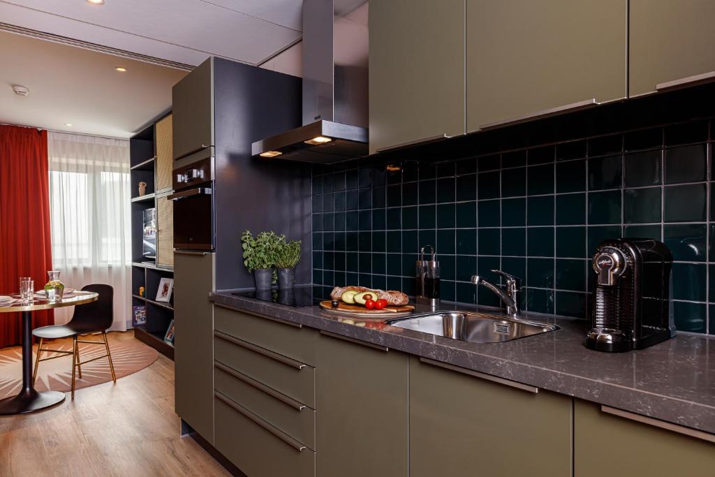 Studio Apartment