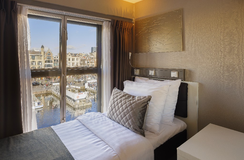 Single Room with canal view