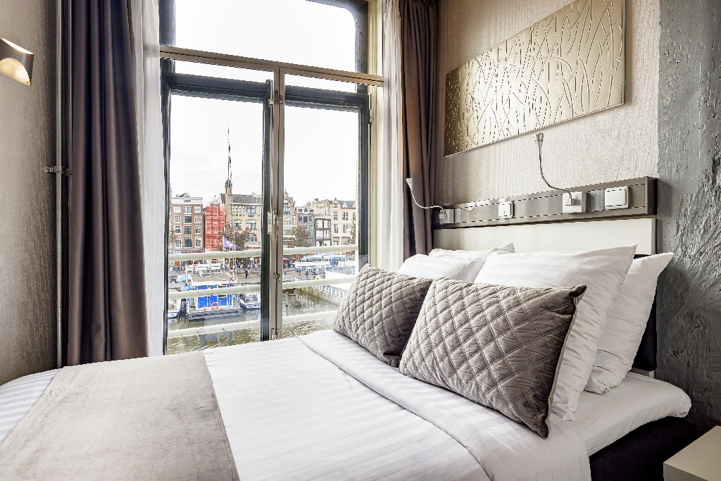 Small Double Room with canal view