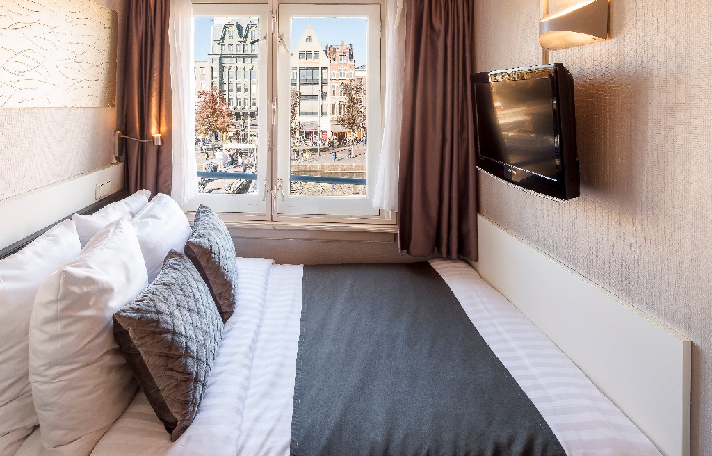 Small Double Room with canal view