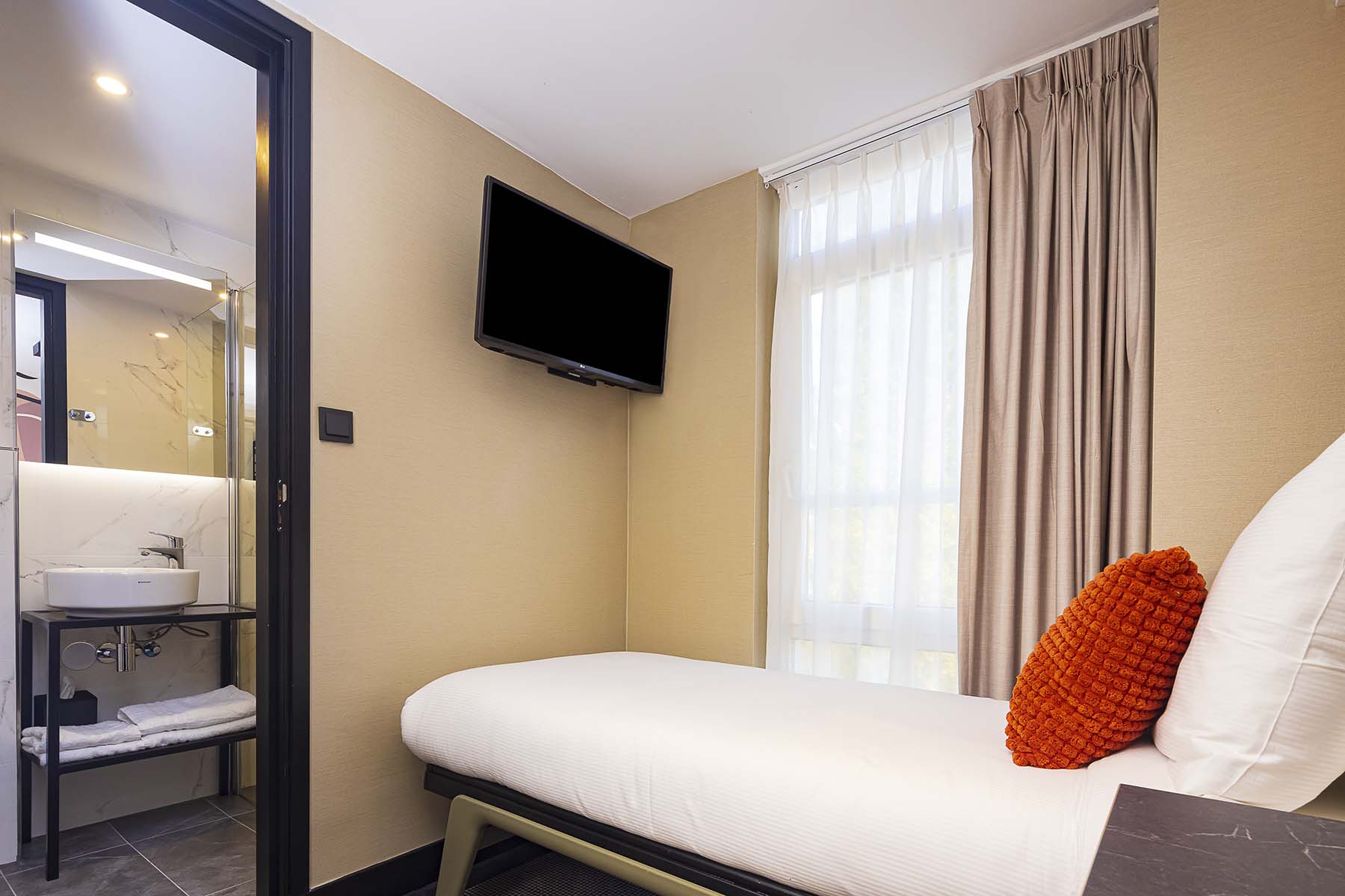 Small Single Room