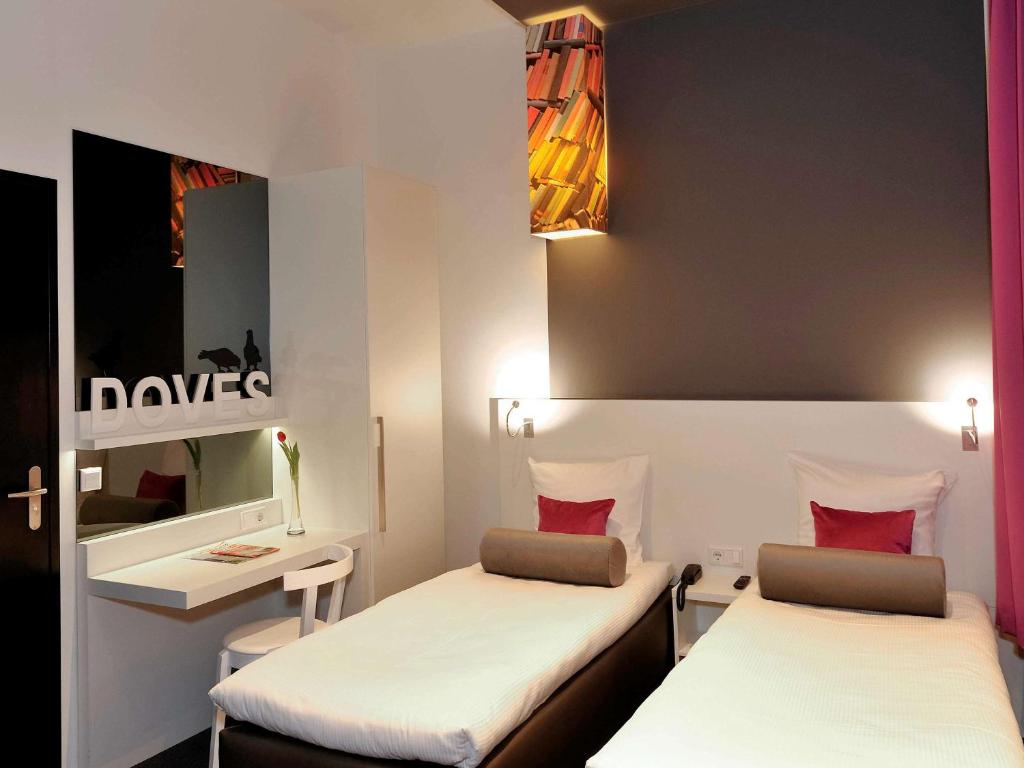 Souterrain Twin Room