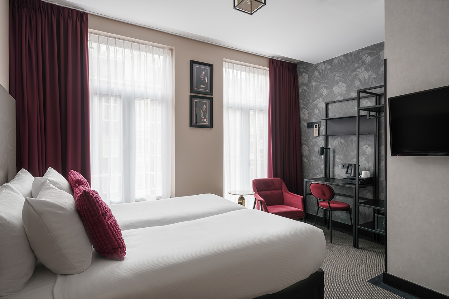 Deluxe Twin Room