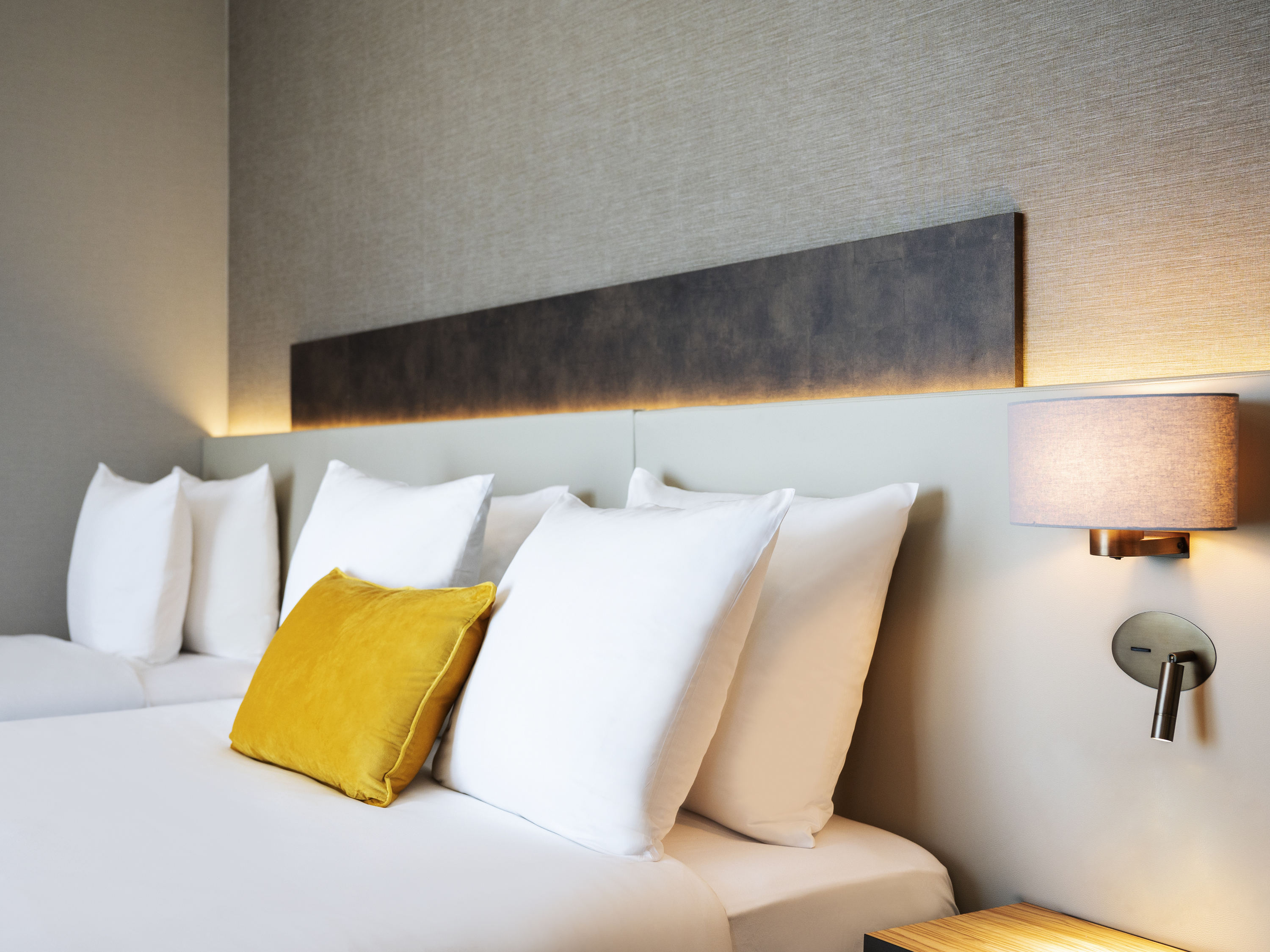 Superior Room with 1 double bed and 1 single bed