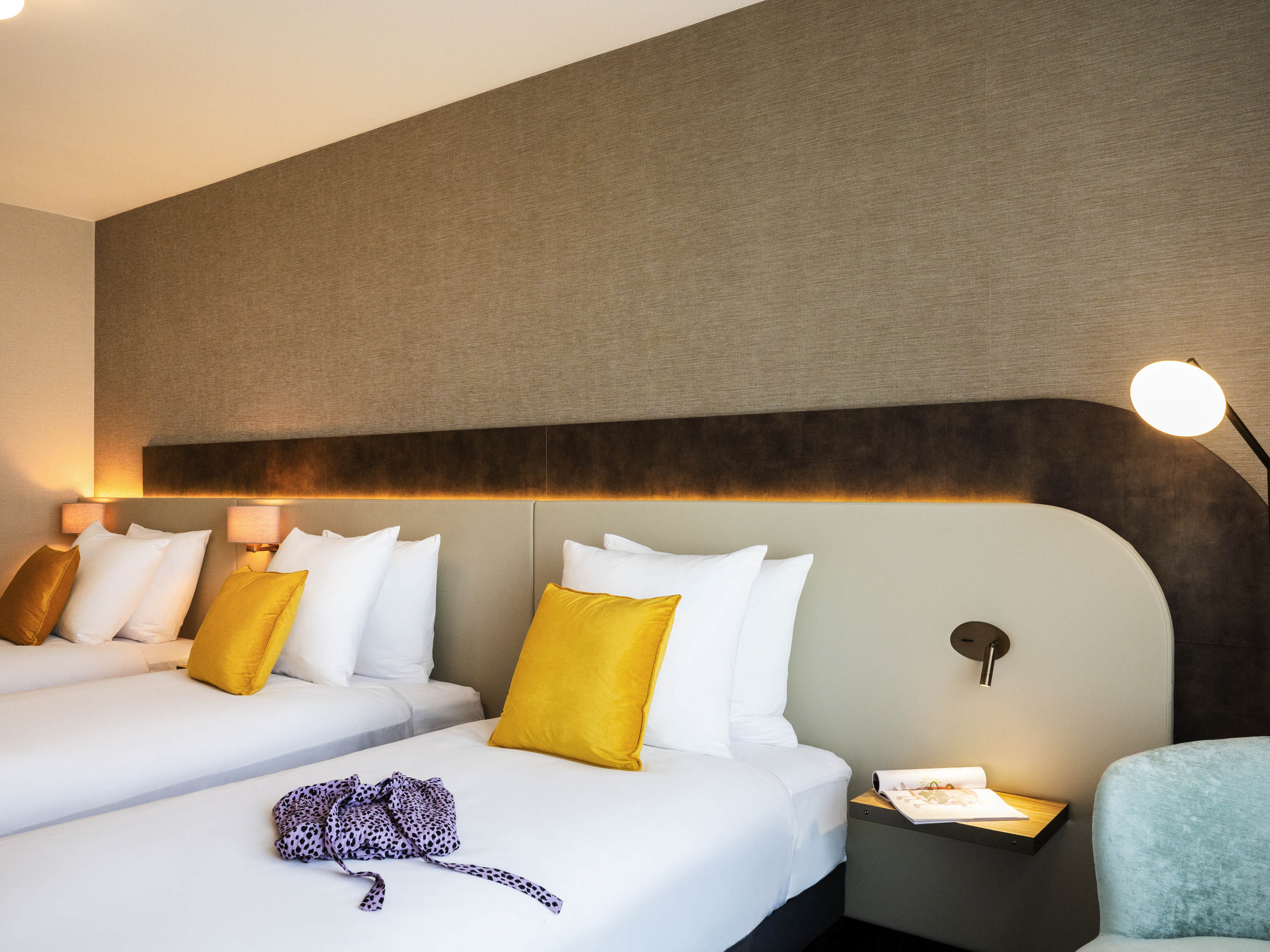 Superior Room with 3 single beds