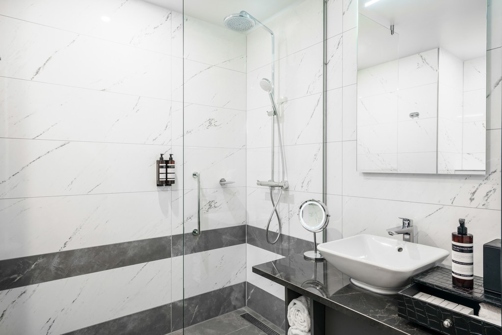 Superior Double Room with sofa bed with canal view