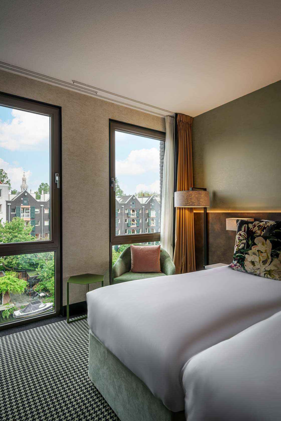 Twin Room with canal view