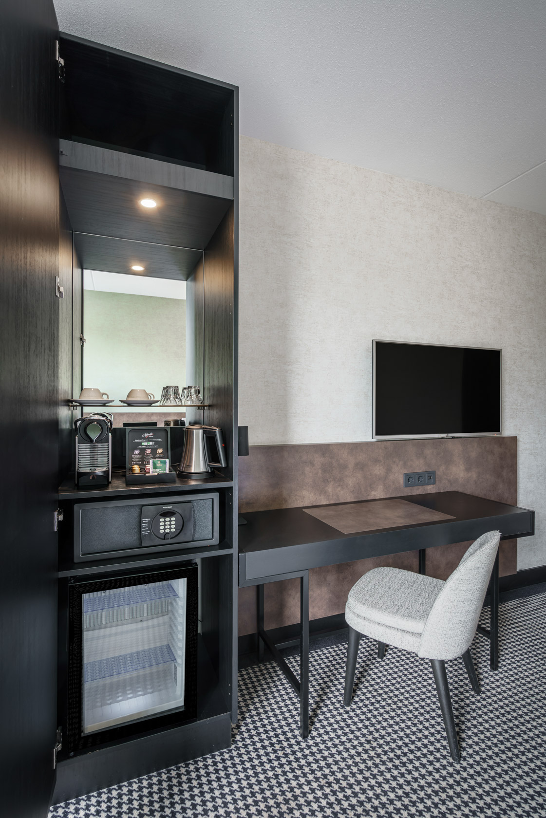 Twin Room with canal view